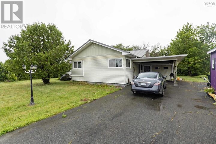 Property Photo: 86 Queen Street NS B0M 1X0