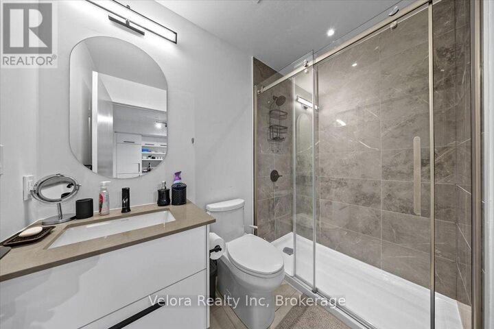 Property Photo:  560 Rideau Street 317  ON K1N 0G3 