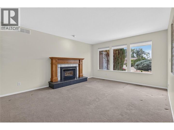 Property Photo: 102 Forestbrook Place 213 BC V2A 7N4