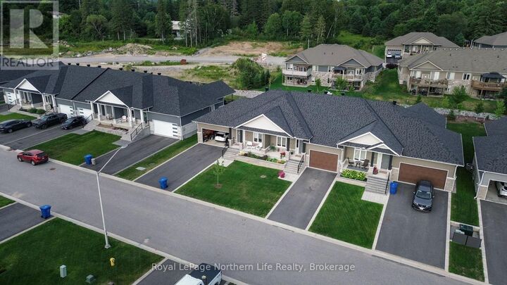 Property Photo: 16 Silver Maple Lane ON P1C 0B5