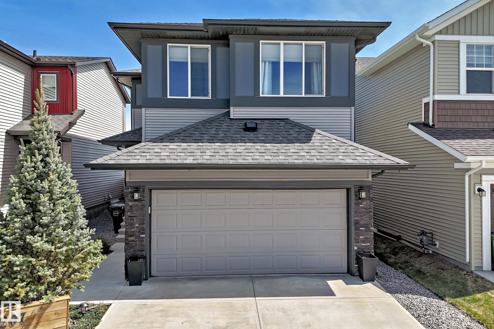 Property Photo:  17207 64 Street NW  AB T5Y 3T6 