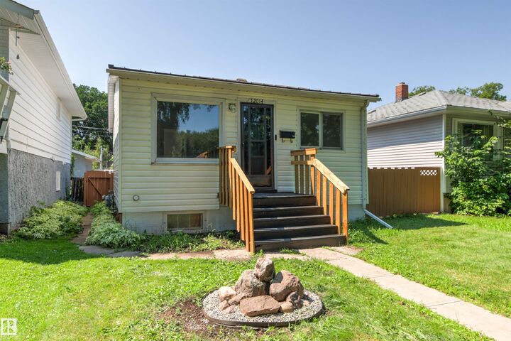 Property Photo:  12014 58 Street NW  AB T5W 3X3 