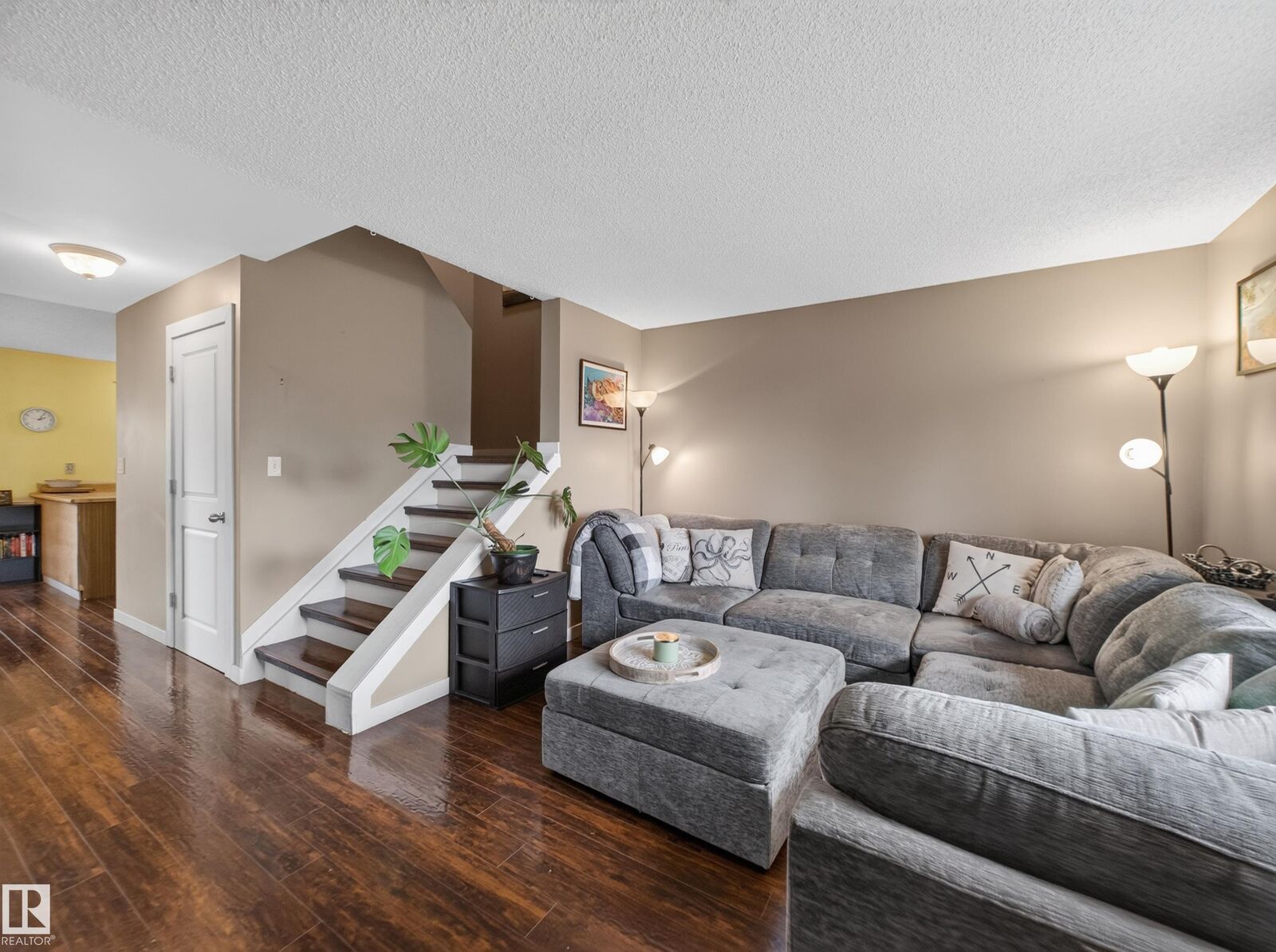 Property Photo:  3503 42A Avenue NW  AB T6L 4C6 
