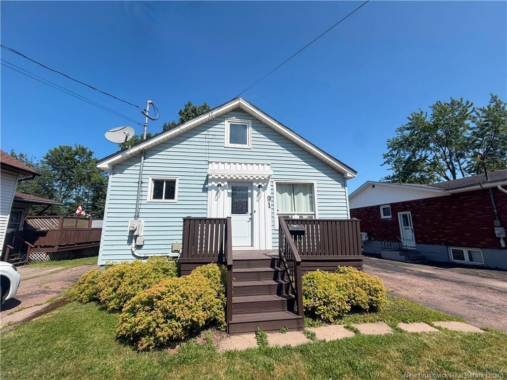 Property Photo:  91 Purdy Avenue  NB E1C 7W1 