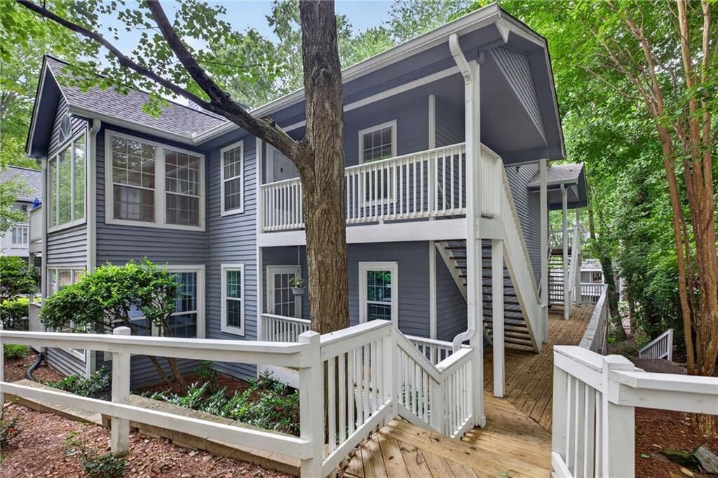 Property Photo: 1010 Gettysburg Place GA 30350