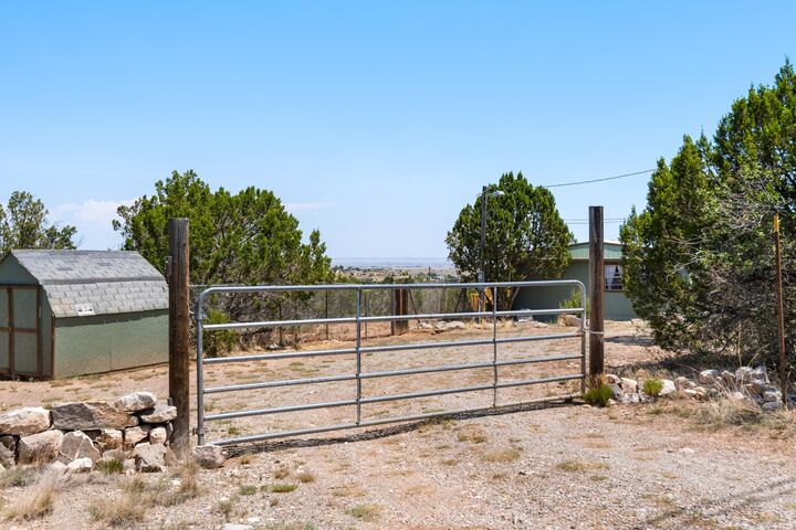Property Photo:  197 Skyline Drive  NM 87015 