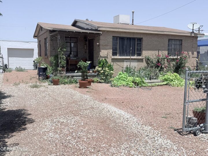 Property Photo:  113 Oriole Way  TX 79915 