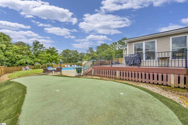 Property Photo:  427 Longstreet Drive  SC 29650 