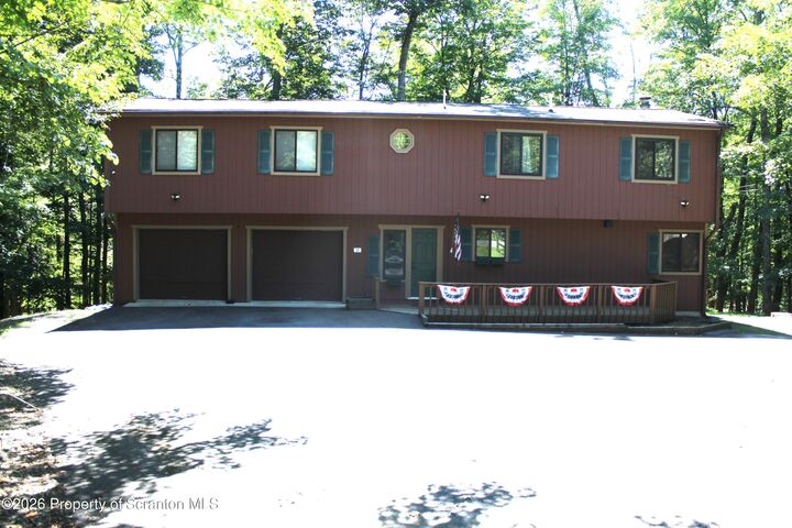 Property Photo:  23 Aquarius Lane  PA 18436 