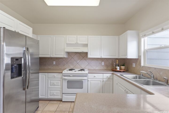 Property Photo:  91-2084 Kaioli Street 3705  HI 96706 