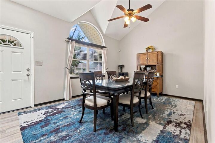 Property Photo:  716 SE 11th Street  MO 64081 