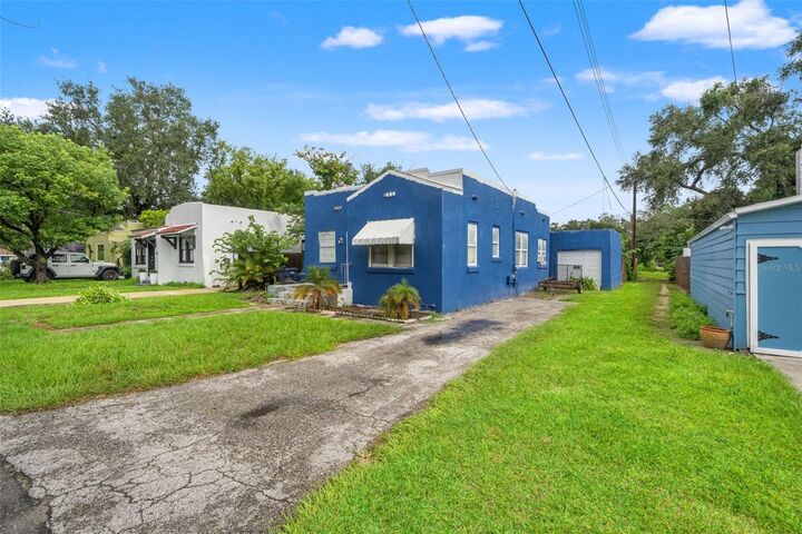 Property Photo: 509 W Paris Street FL 33604