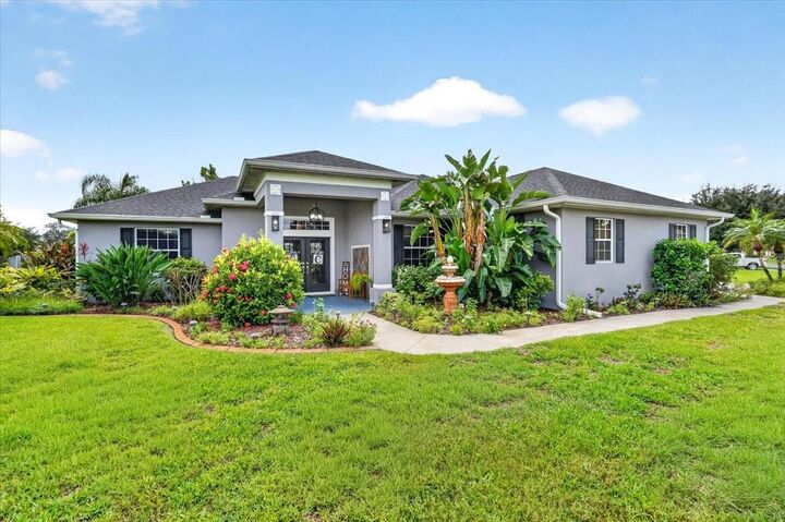 Property Photo:  2000 Jasmine Way  FL 34287 