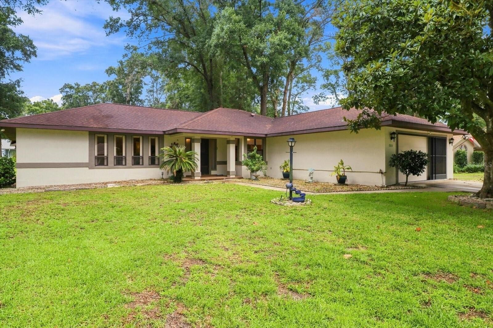 Property Photo: 9251 SW 192nd Court FL 34432
