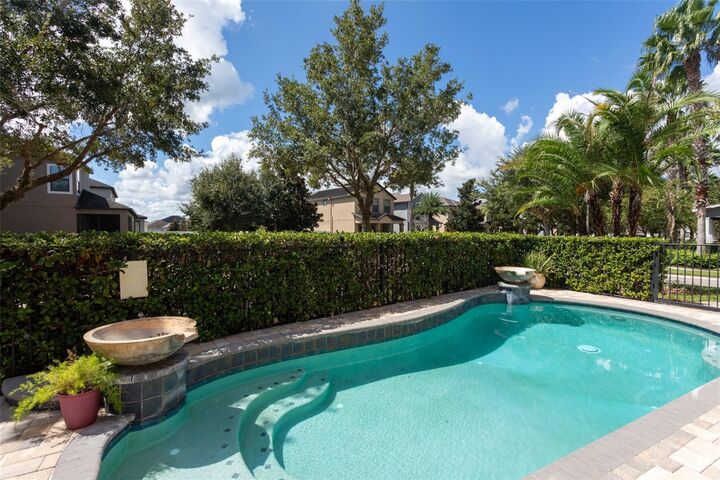 Property Photo: 7236 Penkridge Lane FL 34786