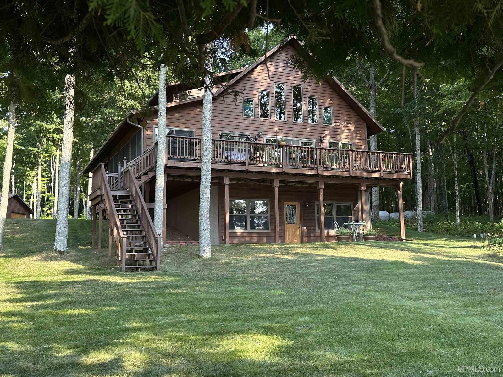 Property Photo:  8997 N East Shore Road  MI 49947 