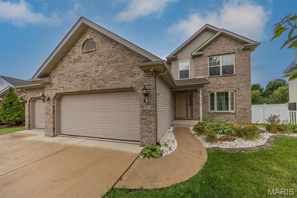 Property Photo: 752 Bassett Street IL 62269