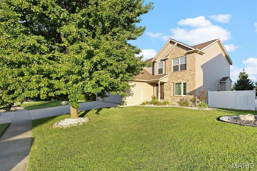 Property Photo:  752 Bassett Street  IL 62269 