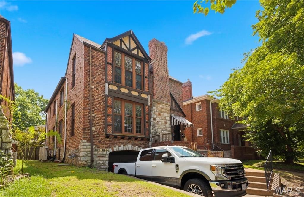 Property Photo: 7108 Tulane Avenue MO 63130