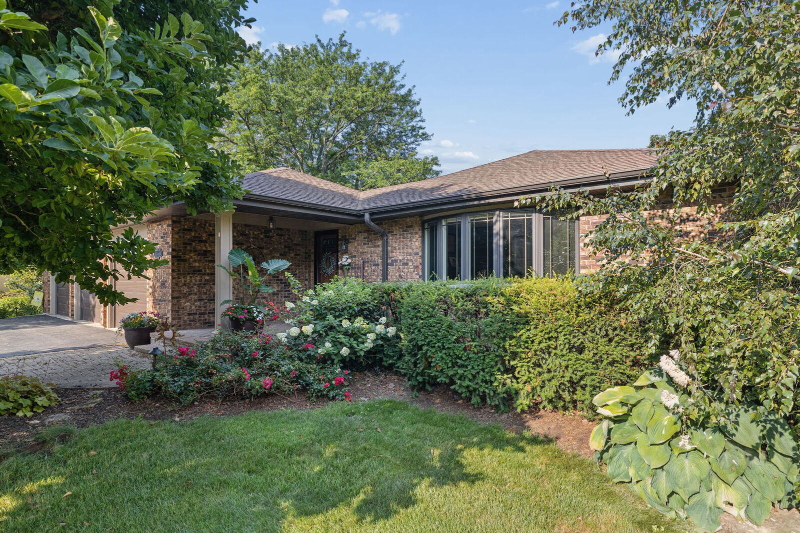 Property Photo: 11S634 McGrath Lane IL 60564