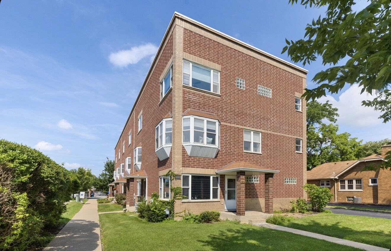 Property Photo: 18138 Martin Avenue IL 60430