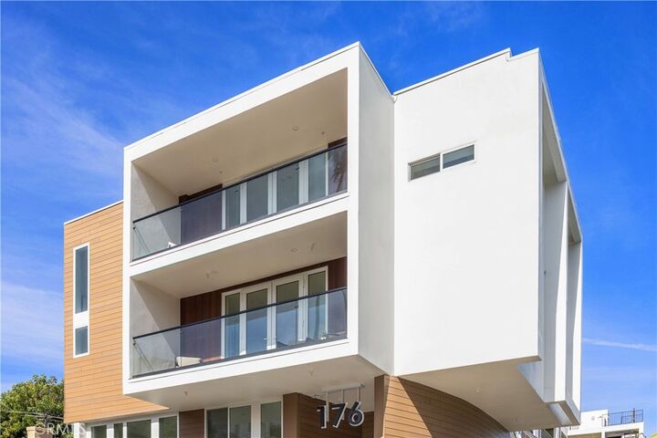 Property Photo: 176 N Catalina Avenue 401 CA 91106