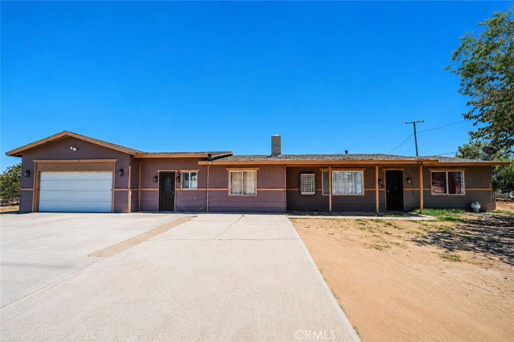 Property Photo: 10715 3rd Avenue CA 92345