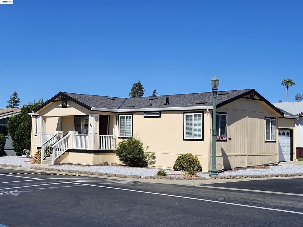 Property Photo:  3263 Vineyard Ave #84  CA 94566 