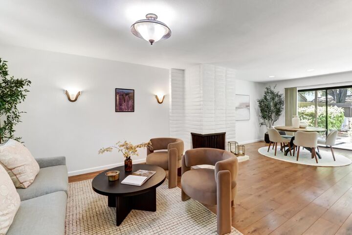 Property Photo: 24 Adelphi Court CA 95825