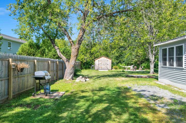 Property Photo:  9 Pearl Avenue  VT 05478 