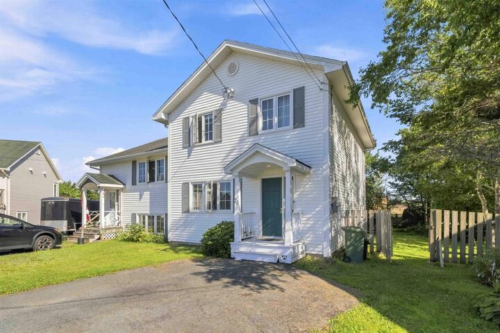Property Photo:  70 Thorncrest Court  NS B3G 1N4 