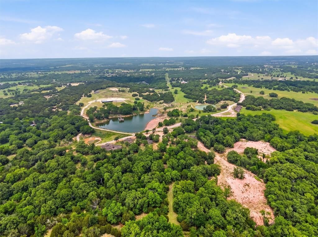 Property Photo: 550 Manley Lane TX 76088