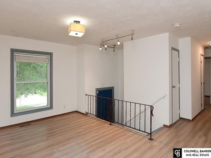Property Photo:  6917 N 65th Avenue  NE 68152 