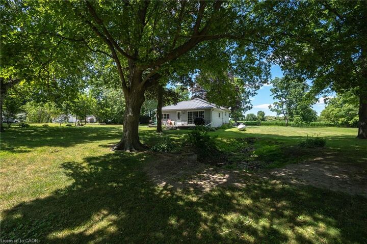 Property Photo: 15 Middlemiss Avenue ON N0L 1T0