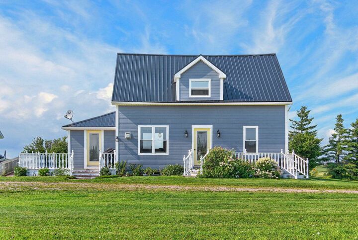 Property Photo: 207 Malpeque Road PE C0B 1M0