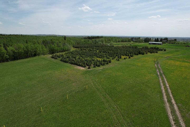 Ne22-74-6-W6 62 Range Road — photo 1