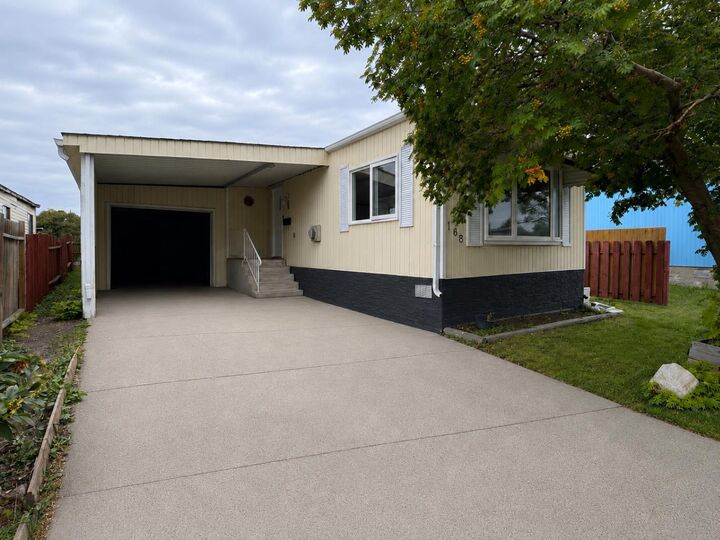 168 Huntwell Road NE — photo 1