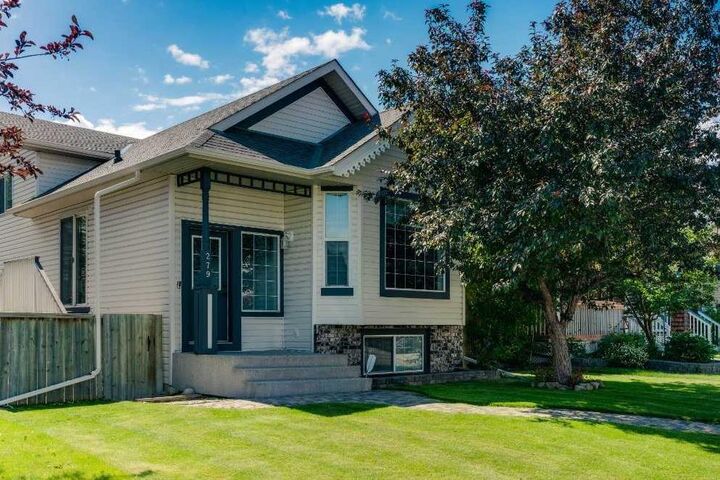 279 Covehaven View NE — photo 1