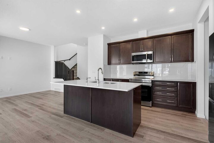 Property Photo: 110 Yorkstone Villas SW AB T2X 6J7