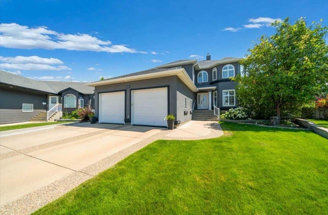 Property Photo: 633 Spruce Way SE AB T1B 4L4