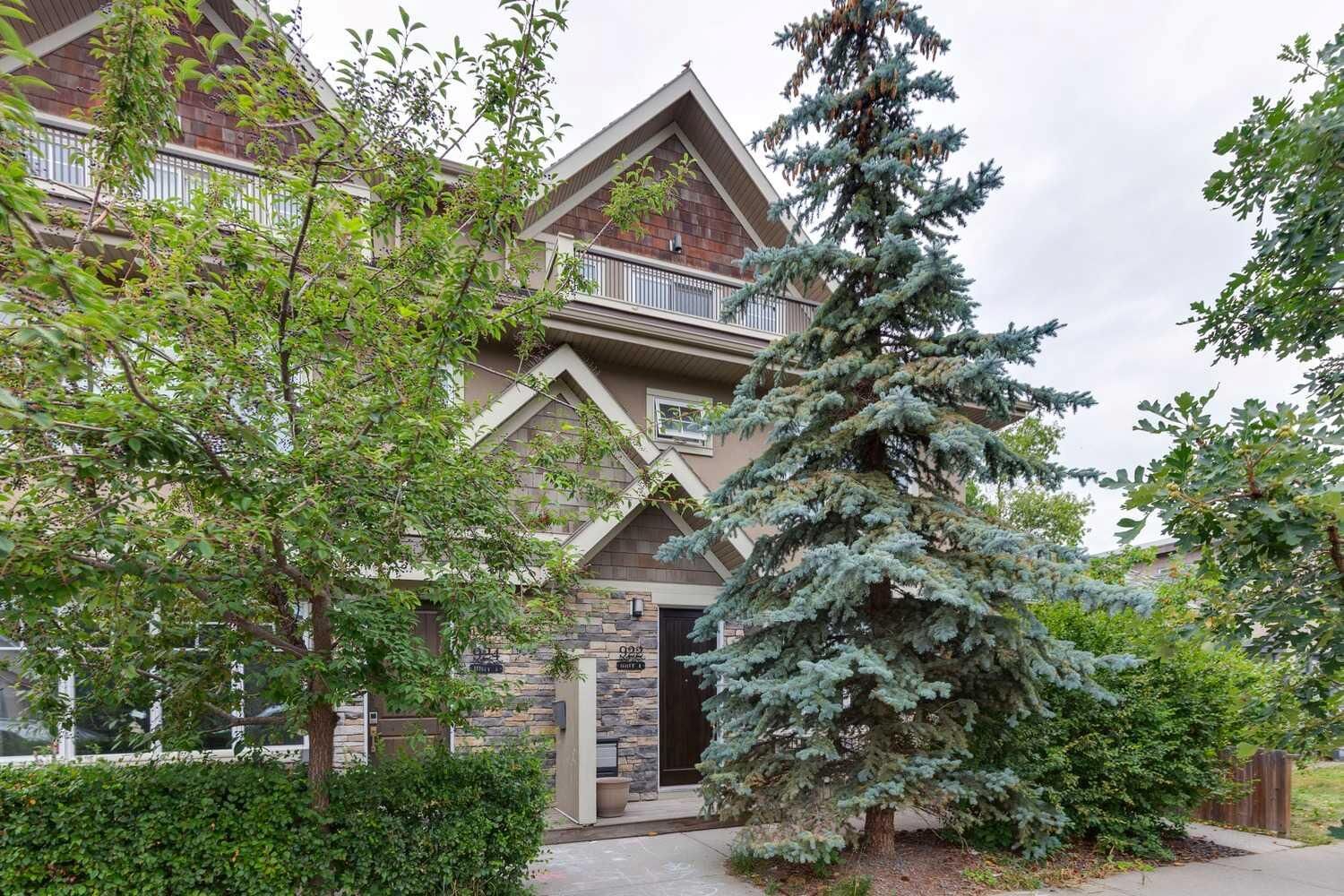 Property Photo: 922 3 Avenue NW 1 AB T2N 0J6