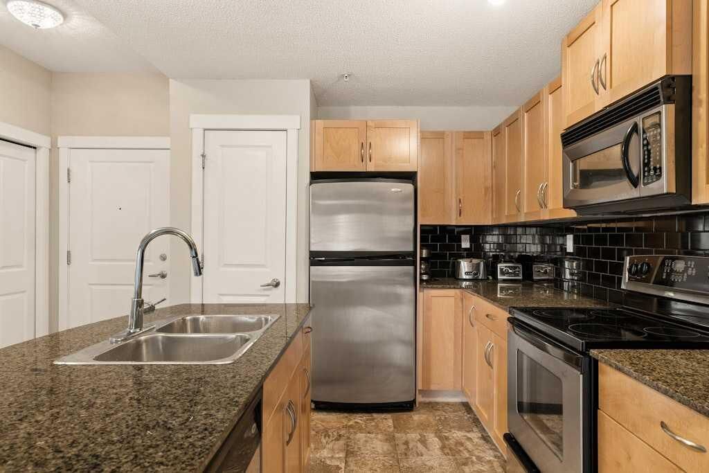 Photo de la propriété:  5605 Henwood Street SW 3412  AB T3E 7R2 