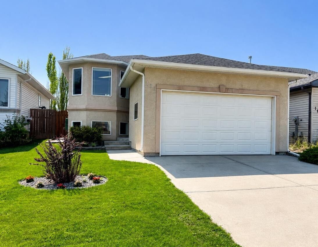 Property Photo: 106 Blackfoot Court W AB T1K 7W1