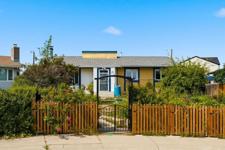 7807 Olympia Bay SE — photo 1