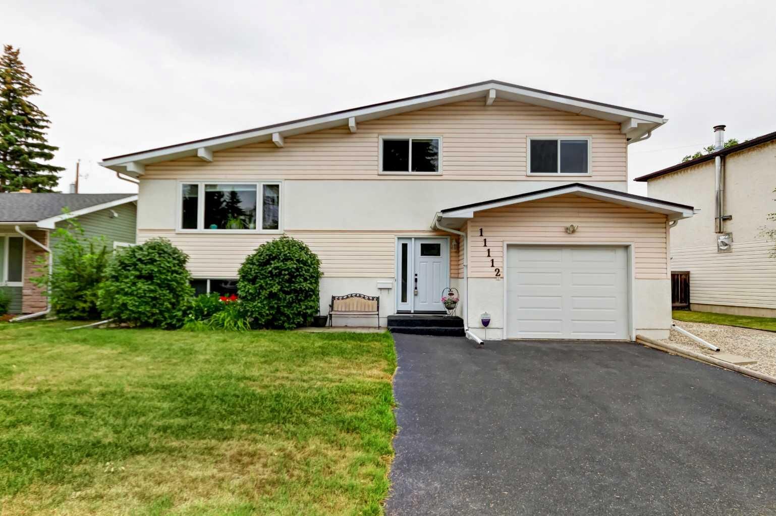 Property Photo: 11112 Southdale Road SW AB T2W 0X4