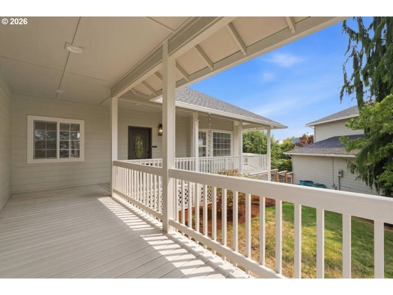 Property Photo:  1191 E Caples Ct  WA 98629 
