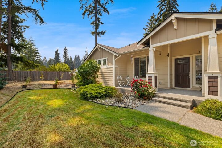 Property Photo:  9014  206th Street Court  E  WA 98338 