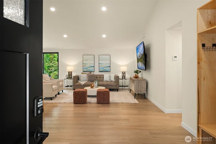 Property Photo:  5  151st Place SE  WA 98007 