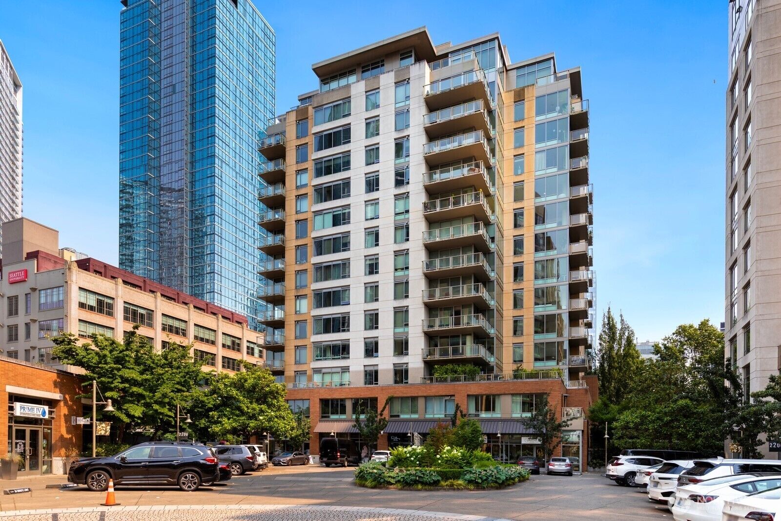 Property Photo: 910 Lenora Street S909 WA 98121