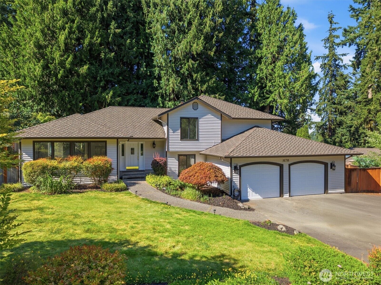 Property Photo: 16718 3rd Avenue SE WA 98012